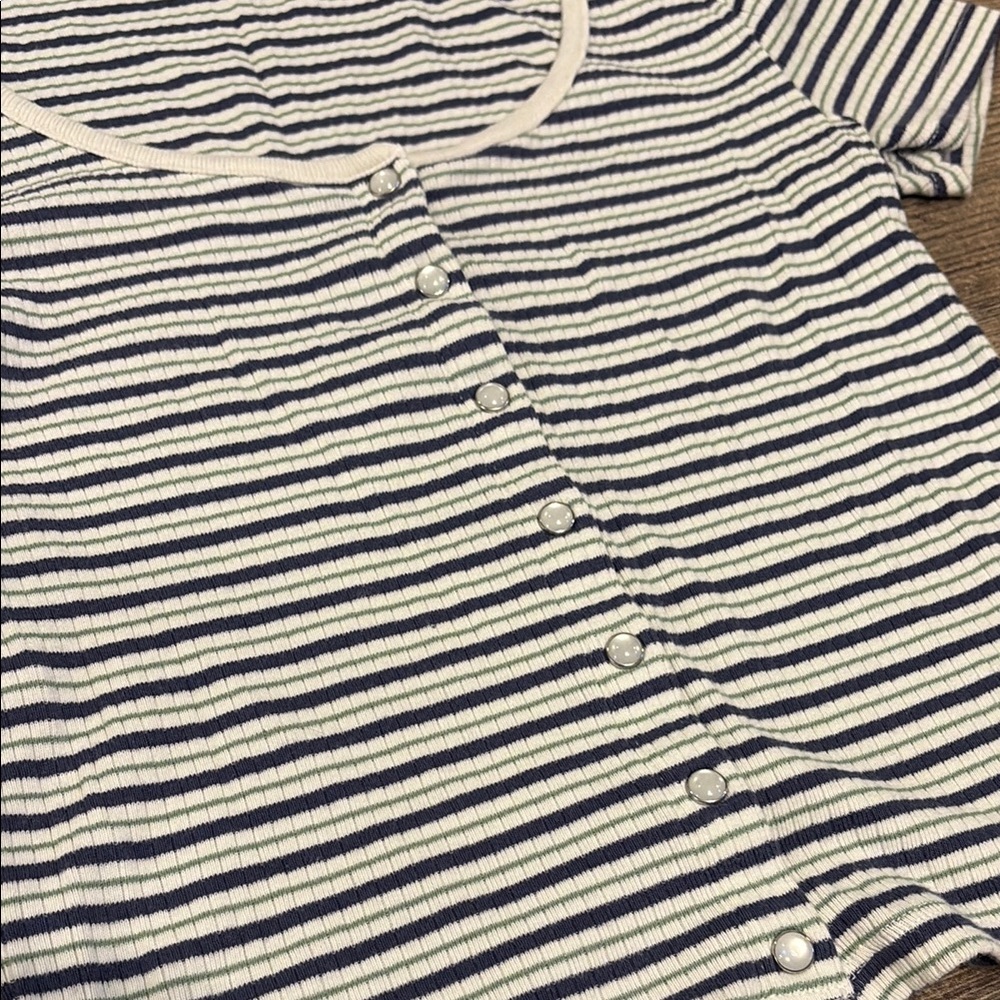 Levi's Blue and White Short Sleeve T-Shirt - Picture 3 of 6